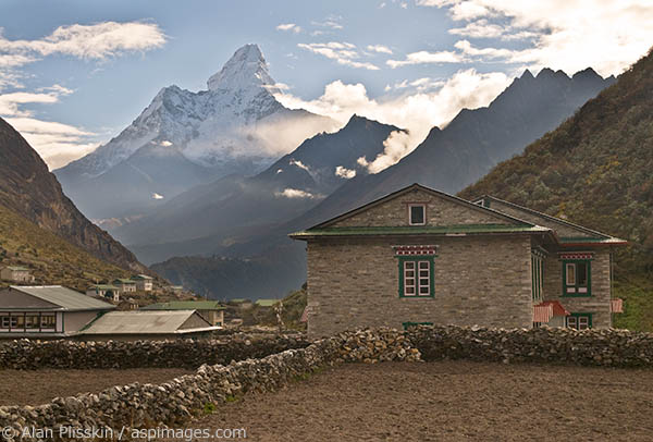 Stone homes, built to endure hard winters, are quite common in Khumjung. 