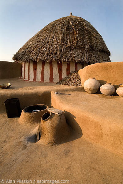 We visited this residence in the arid area of Jamba.