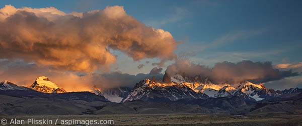 Again, a great sunrise!!   The warm morning light lit up Mt Fitzroy and Cerro Solo (to the left) beautifully.